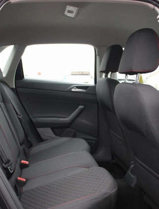 Volkswagen Polo cena 42900 przebieg: 49303, rok produkcji 2019 z Gniezno małe 254